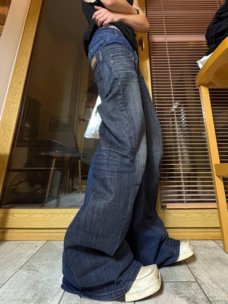 Ręcznie robione niebieskie jeansy z szerokimi nogawkami: Y2K Goth Punk Alt Streetwear