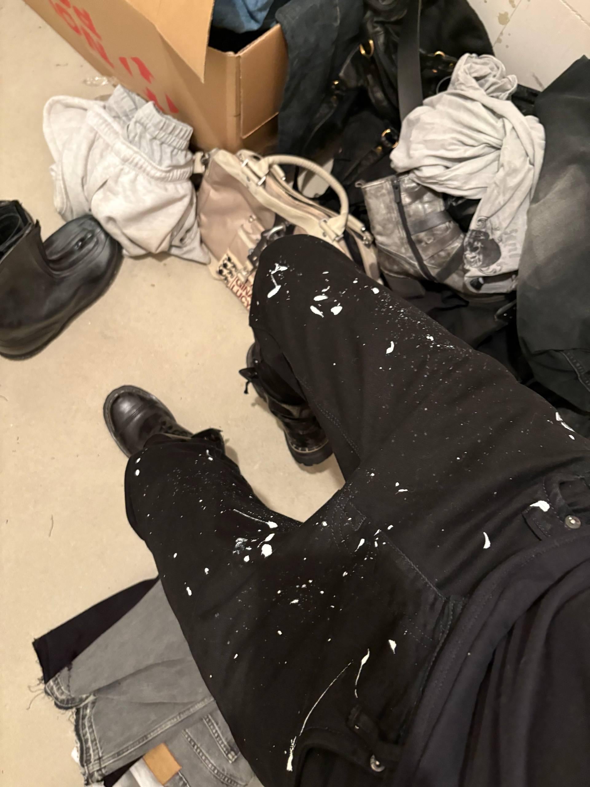 Ręcznie malowane czarne obcisłe spodnie: Gotycki styl Y2K Alt Streetwear