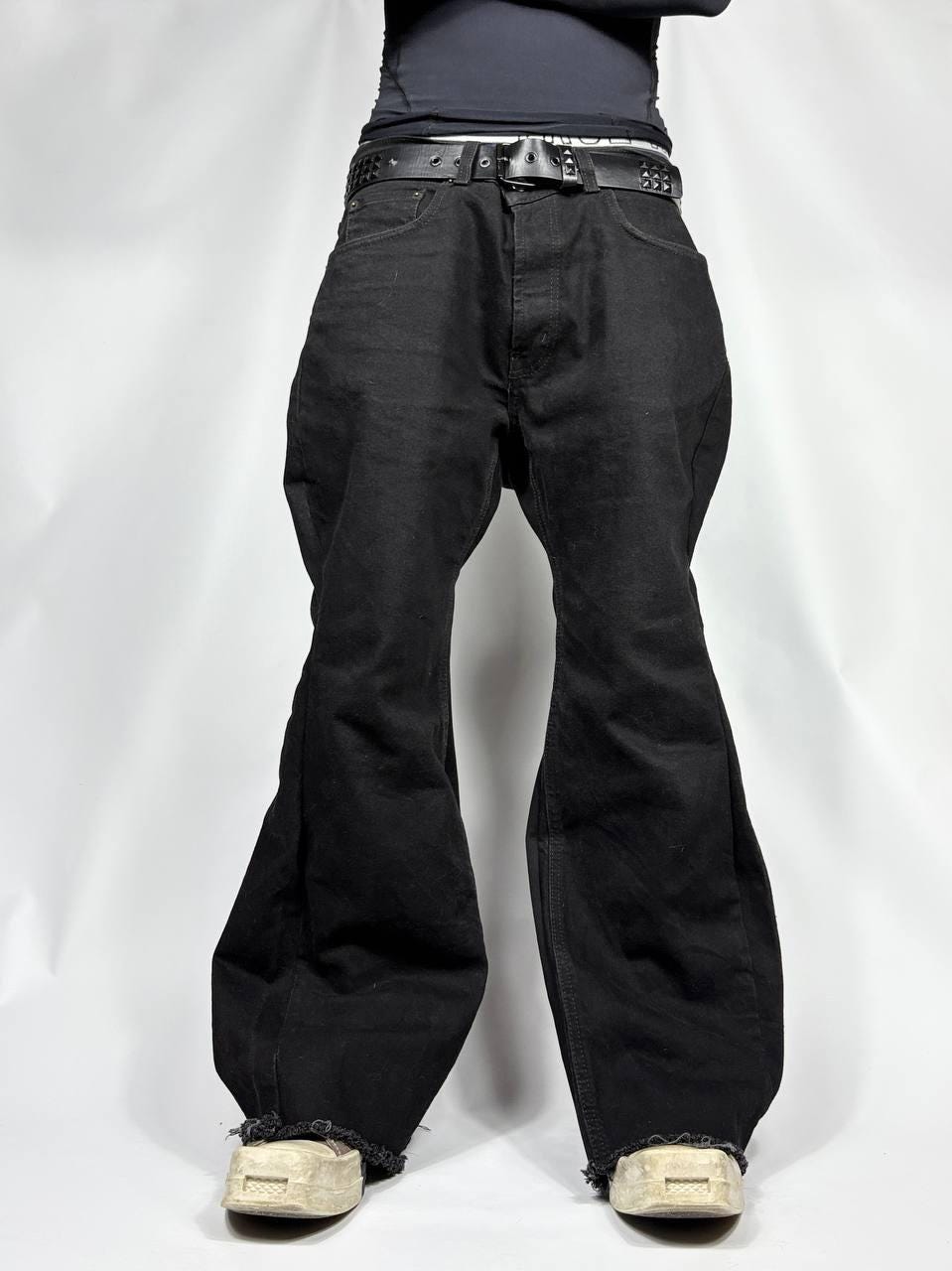 Ręcznie robione czarne dzwony jeansowe: Y2K Goth Punk Alt Streetwear