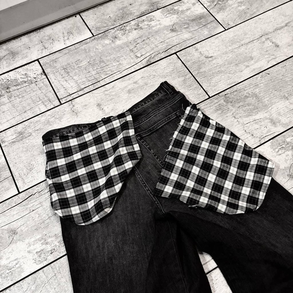 Ręcznie robione czarne dżinsy typu baggy z łatką w kratę: punk gotycki grunge z roku 2000
