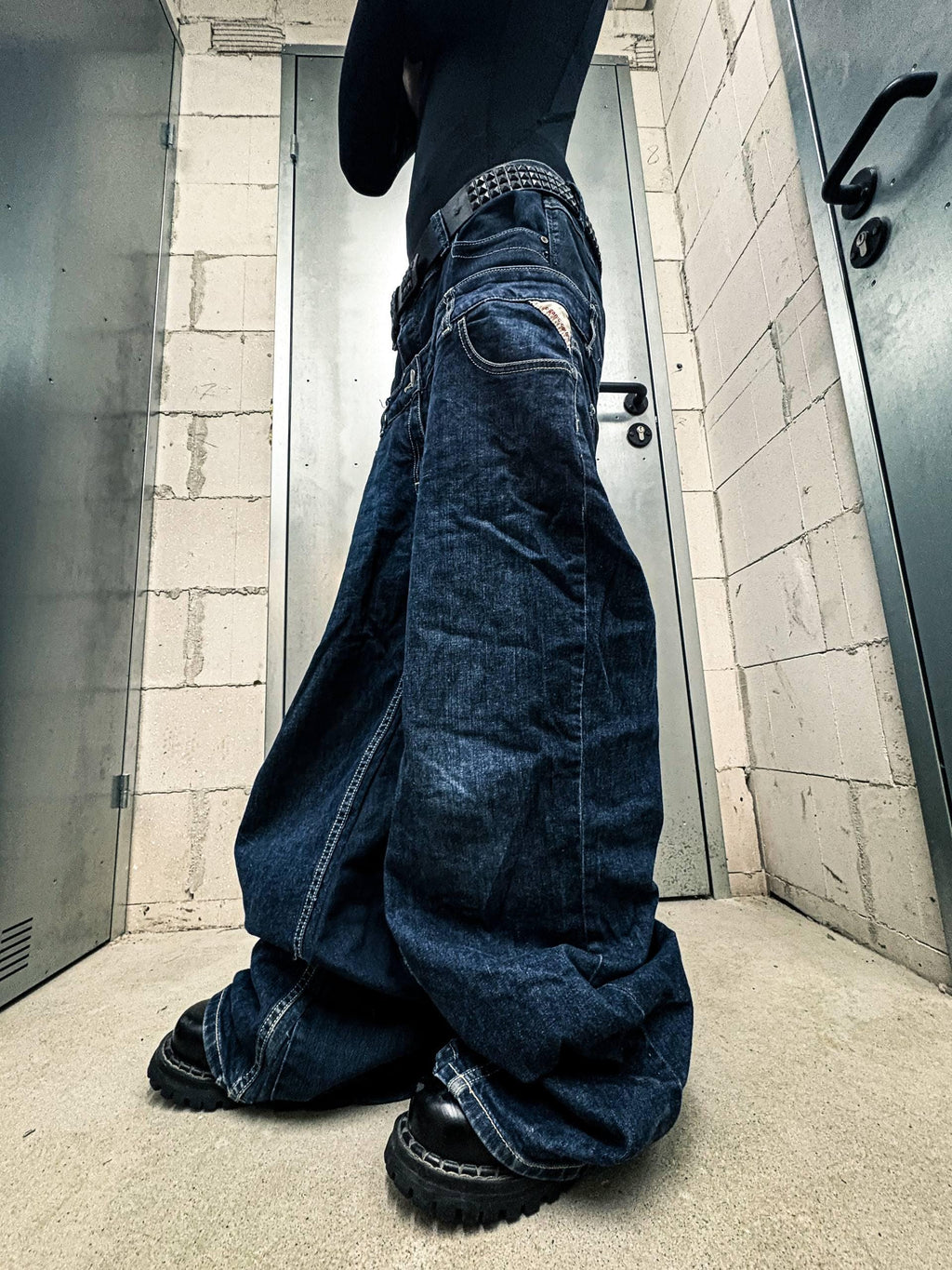 Niebieskie, szerokie, ręcznie robione jeansy: Y2K Goth Punk Alt Streetwear