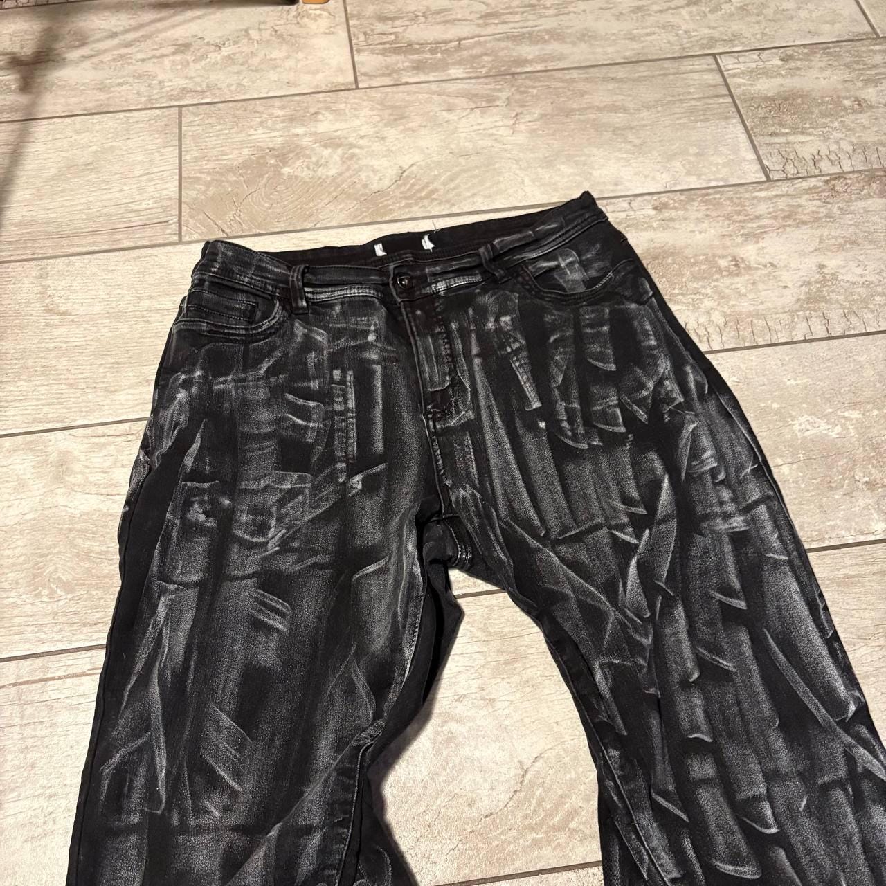 Spodnie z szerokimi nogawkami w kolorze czarnym, woskowanym – ręcznie robione, w stylu grunge Y2K, luźne, rozkloszowane dżinsy, alternatywa dla streetwearu