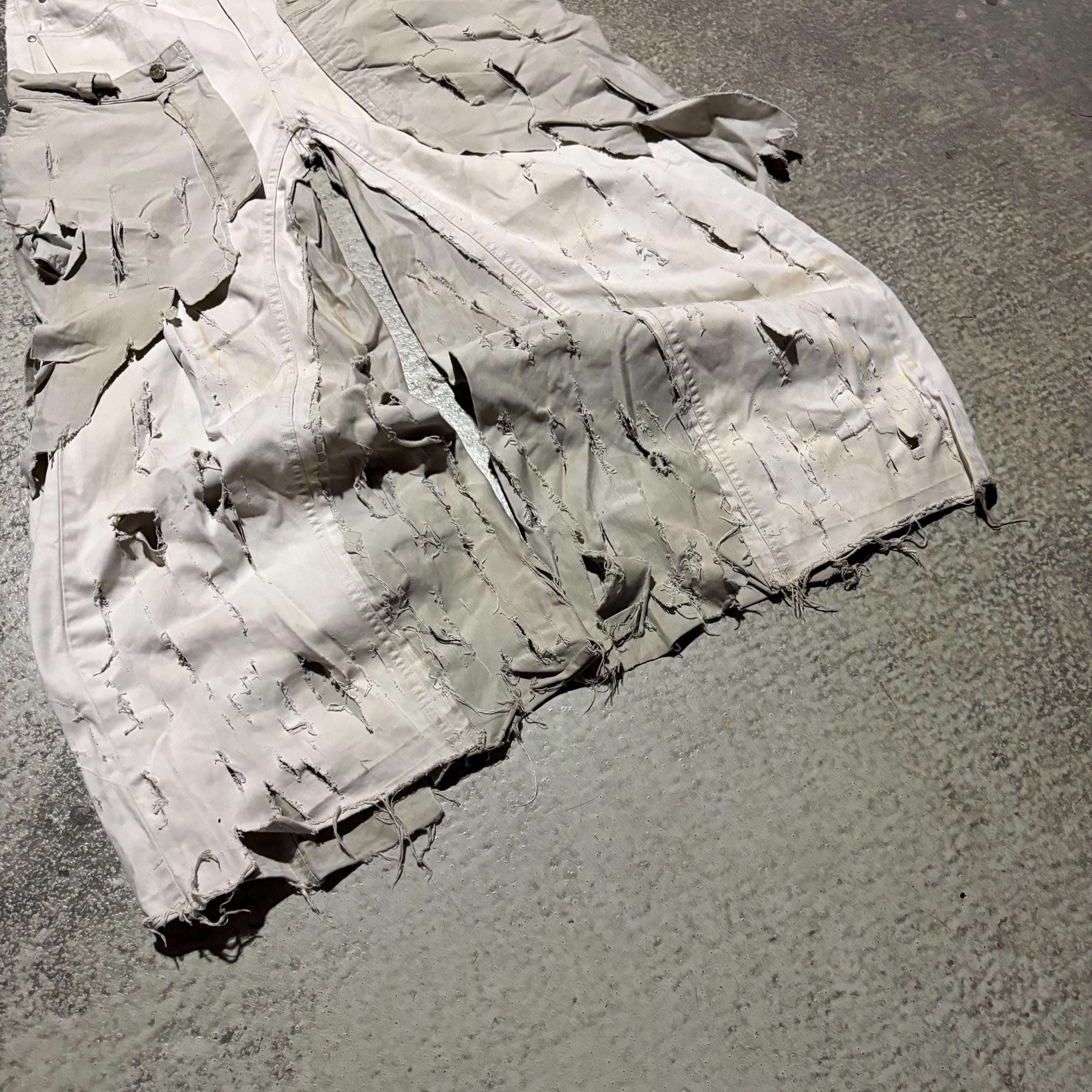 Ręcznie robione białe, zniszczone jeansy z szerokimi nogawkami: Y2K Goth Grunge Streetwear