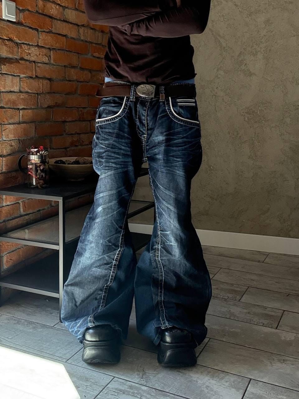 Granatowe, rozszerzane jeansy Baggy – ręcznie robione spodnie z szerokimi nogawkami w stylu gotyckim Y2K Punk