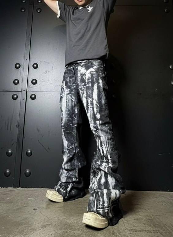 Malowane czarne dżinsy z szerokimi nogawkami: ręcznie robione spodnie w stylu grunge punk goth