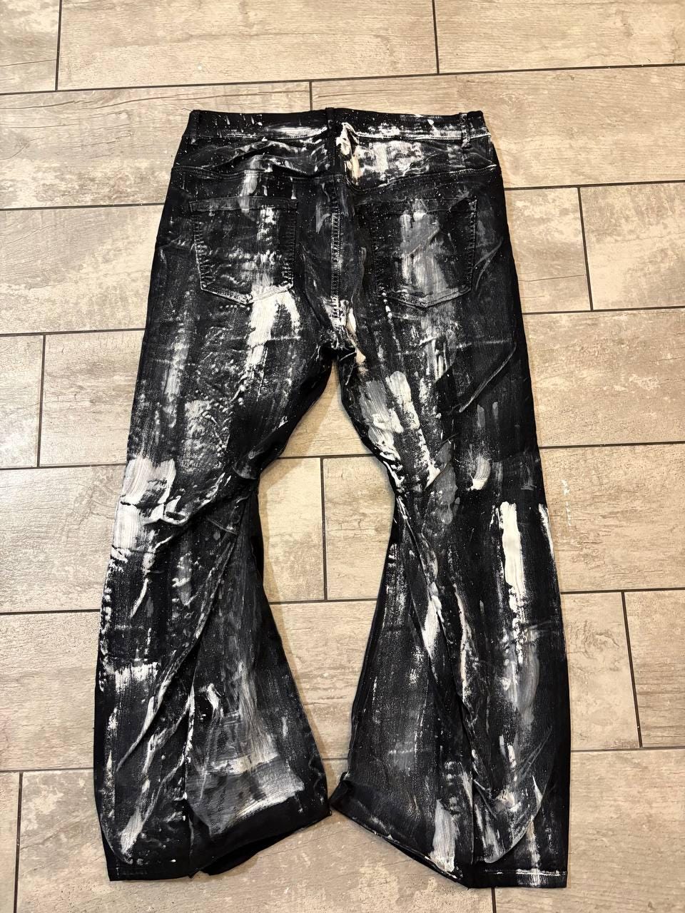 Malowane ręcznie czarne jeansy z szerokimi nogawkami – spodnie baggy streetwear w stylu grunge punk goth