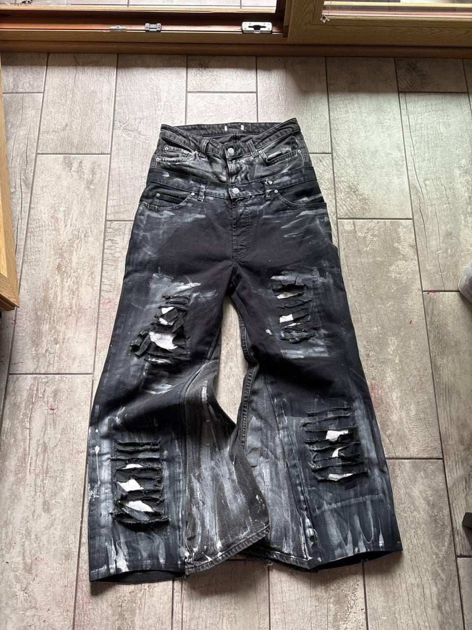 Czarne, postarzane jeansy robocze – szerokie, w stylu grunge | Podarte jeansy streetwear punk gotyk Y2K