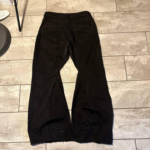 Czarne, szerokie, rozszerzane jeansy – ręcznie robione, workowate spodnie | Gotycki, alternatywny metaliczny styl Y2K Flare Streetwear