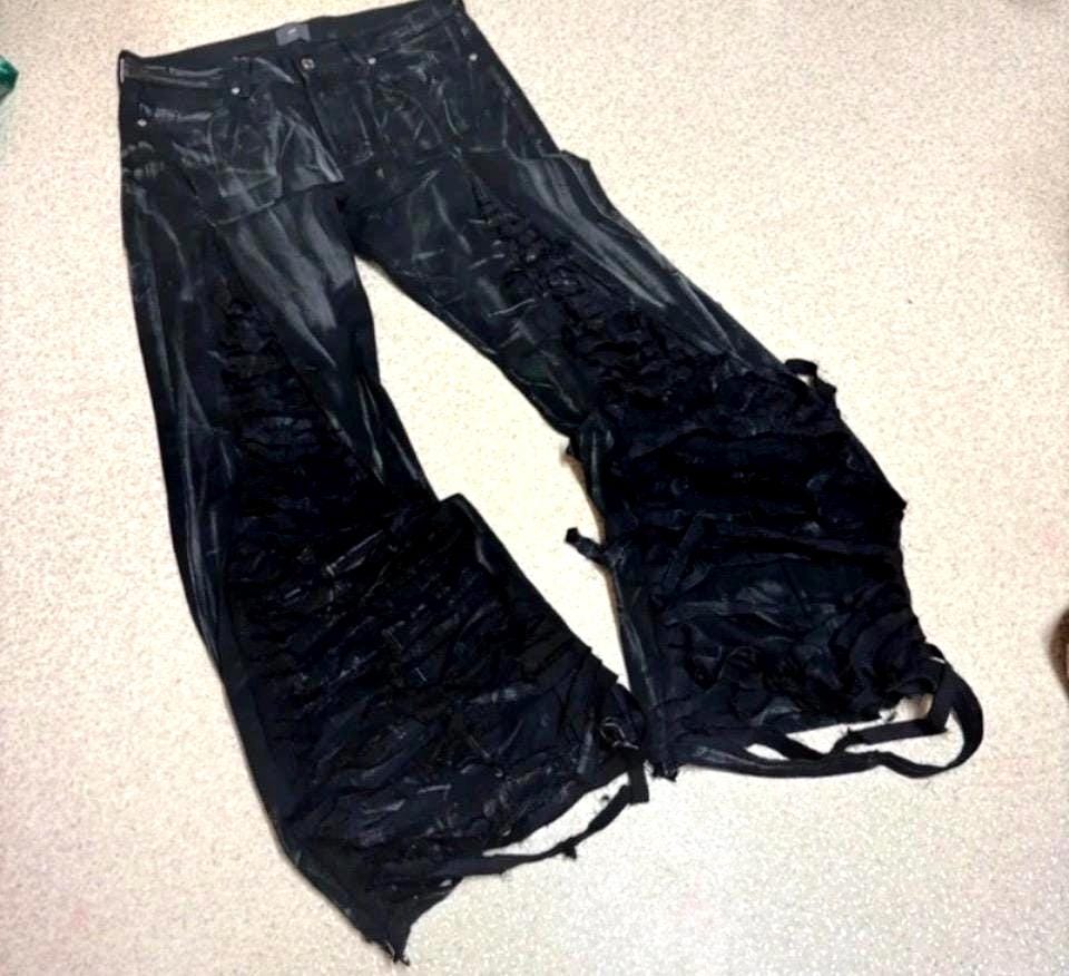 Spodnie jeansowe z szerokimi nogawkami w kolorze czarnym z przetarciami: ręcznie robione spodnie w stylu punk gotyckim