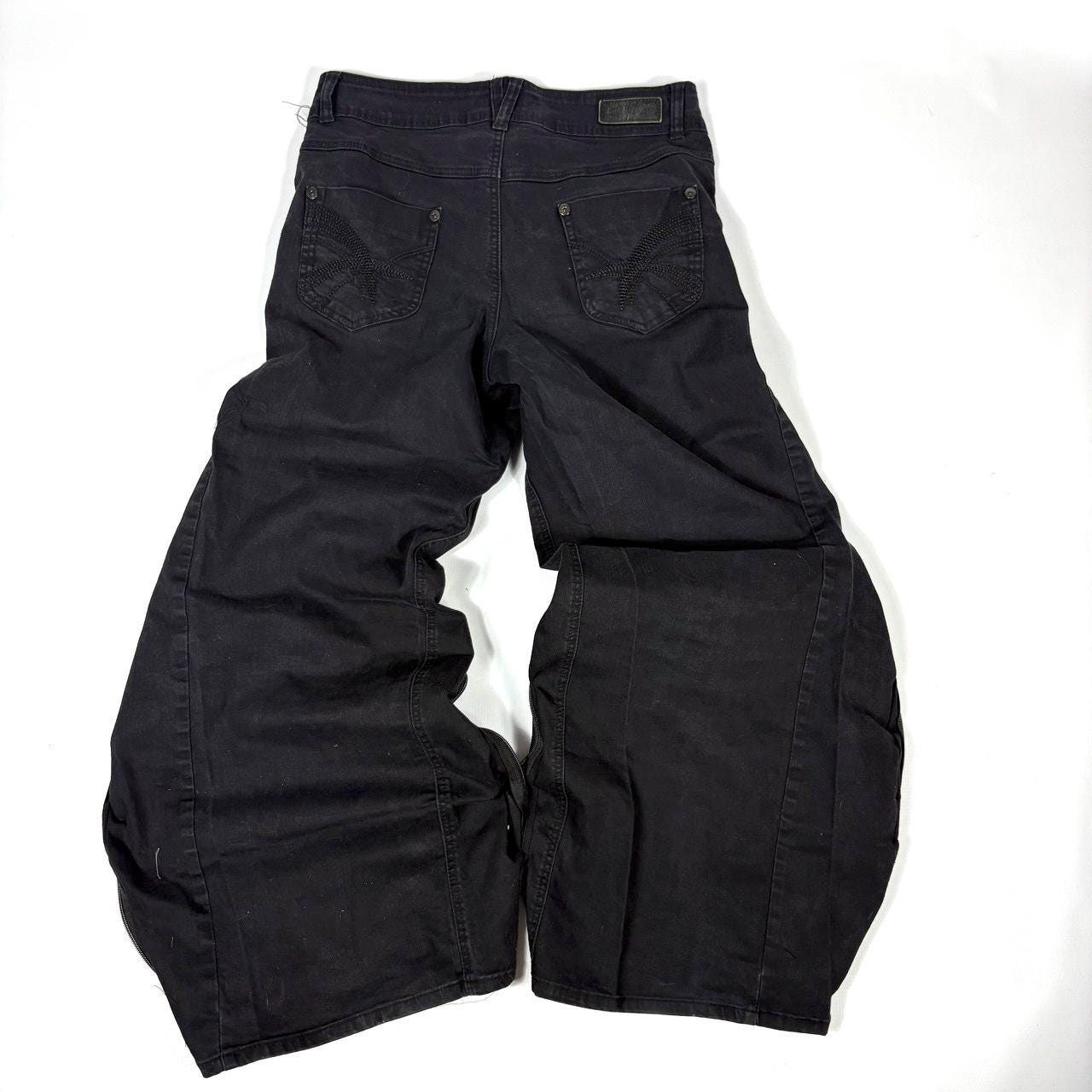 Ręcznie robione czarne rozszerzane jeansy: spodnie z zamkiem błyskawicznym w stylu gotyckim Y2K