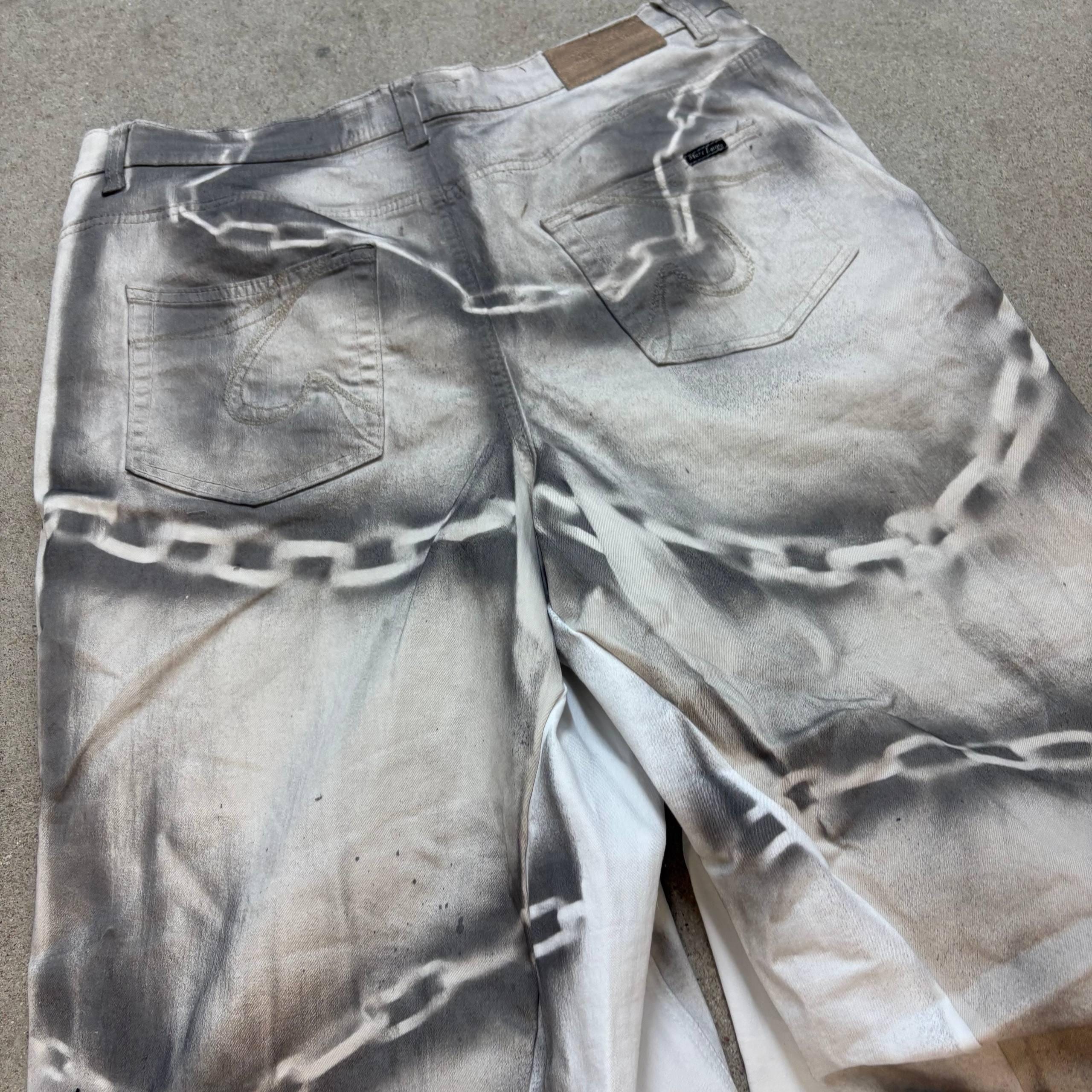 Białe, szerokie jeansy z nadrukiem: Y2K Goth Grunge Streetwear