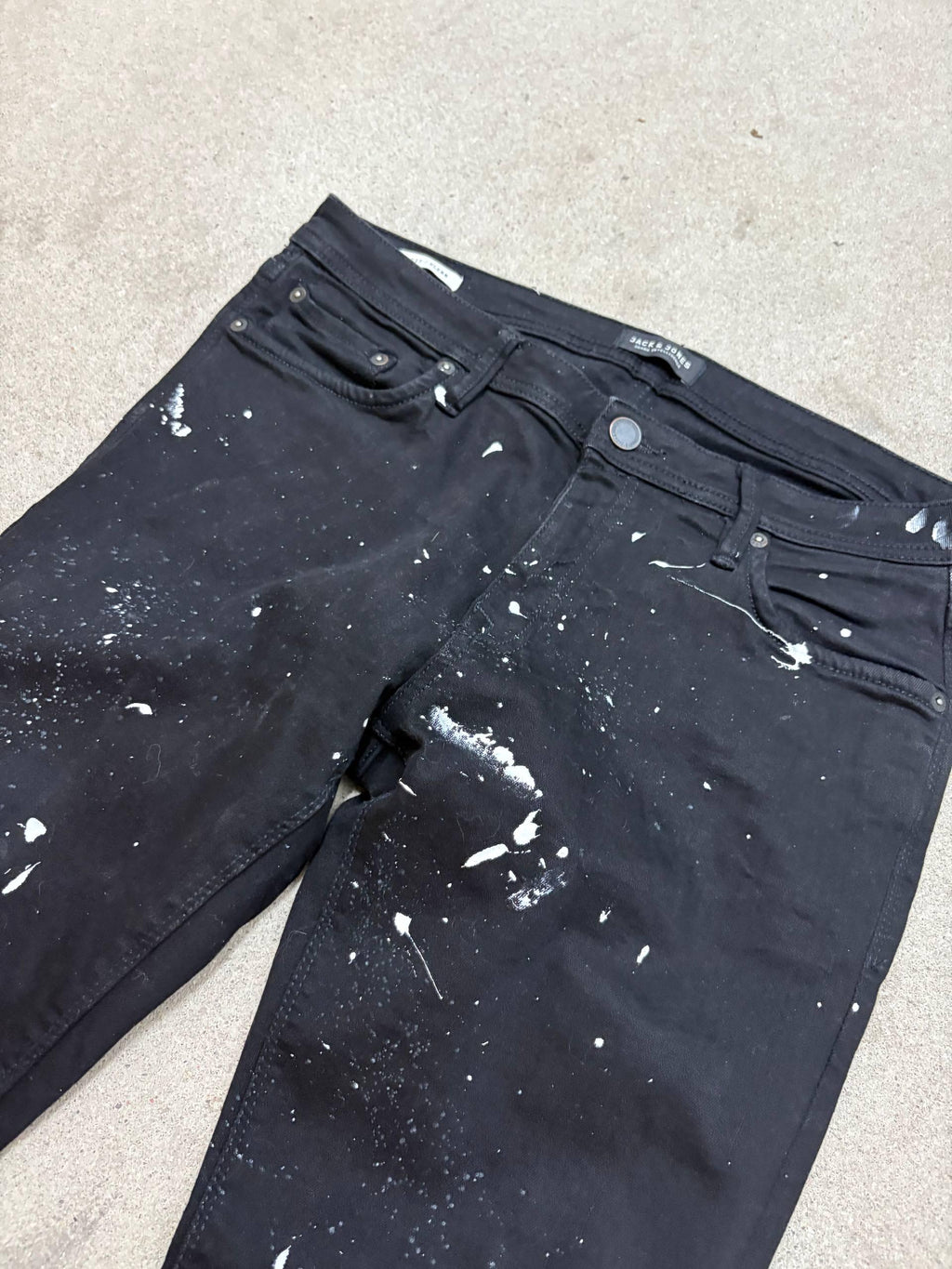 Ręcznie malowane czarne obcisłe spodnie: Gotycki styl Y2K Alt Streetwear