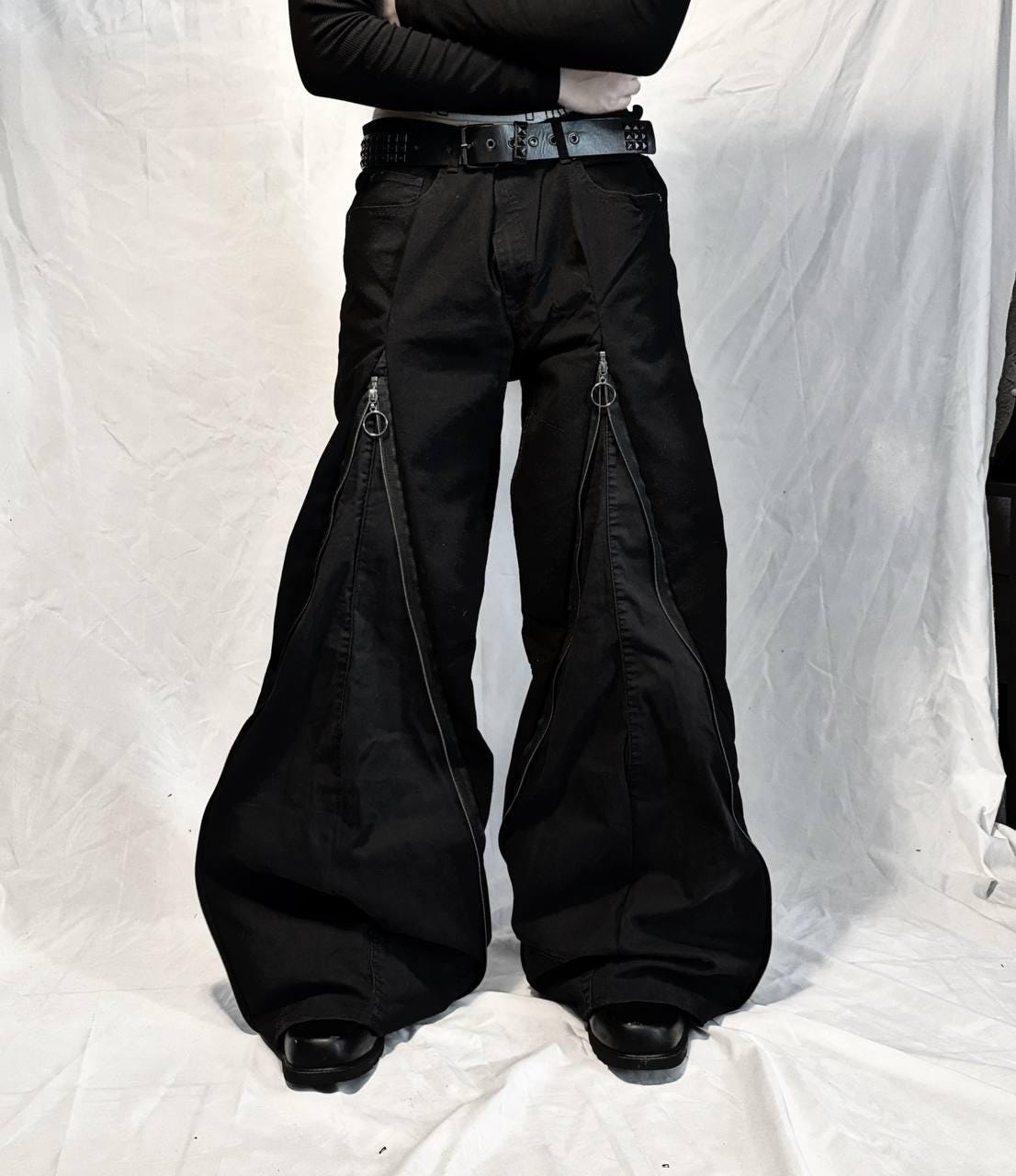 Ręcznie robione czarne spodnie z szerokimi nogawkami i suwakiem: Goth Punk Y2K Streetwear