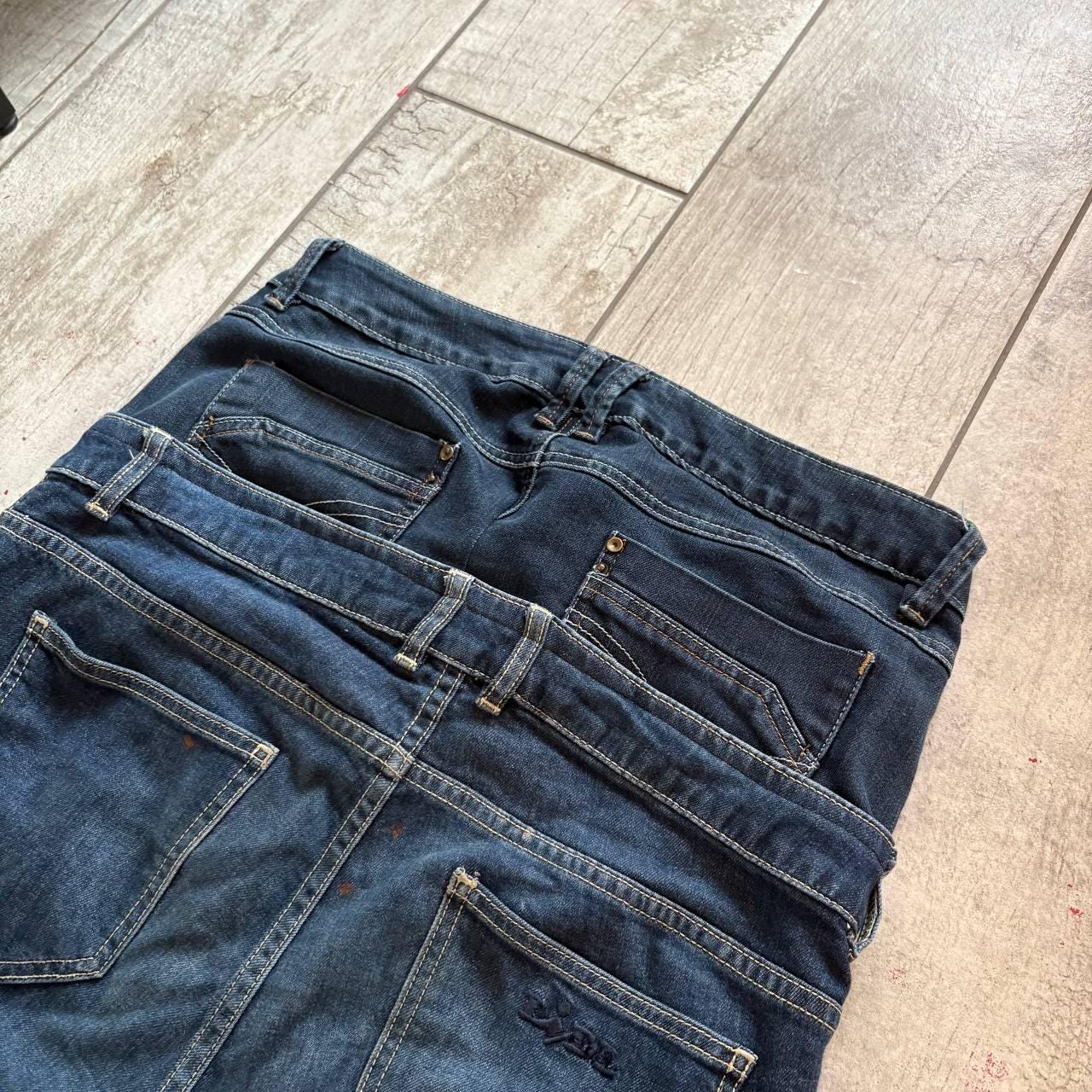 Ręcznie robione jeansy z szerokimi nogawkami: Y2K Goth Grunge Alt Streetwear